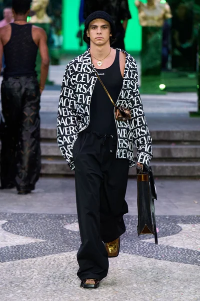 Look 31